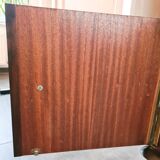 Enfilade en bois foncé et finitions laiton pieds compas
