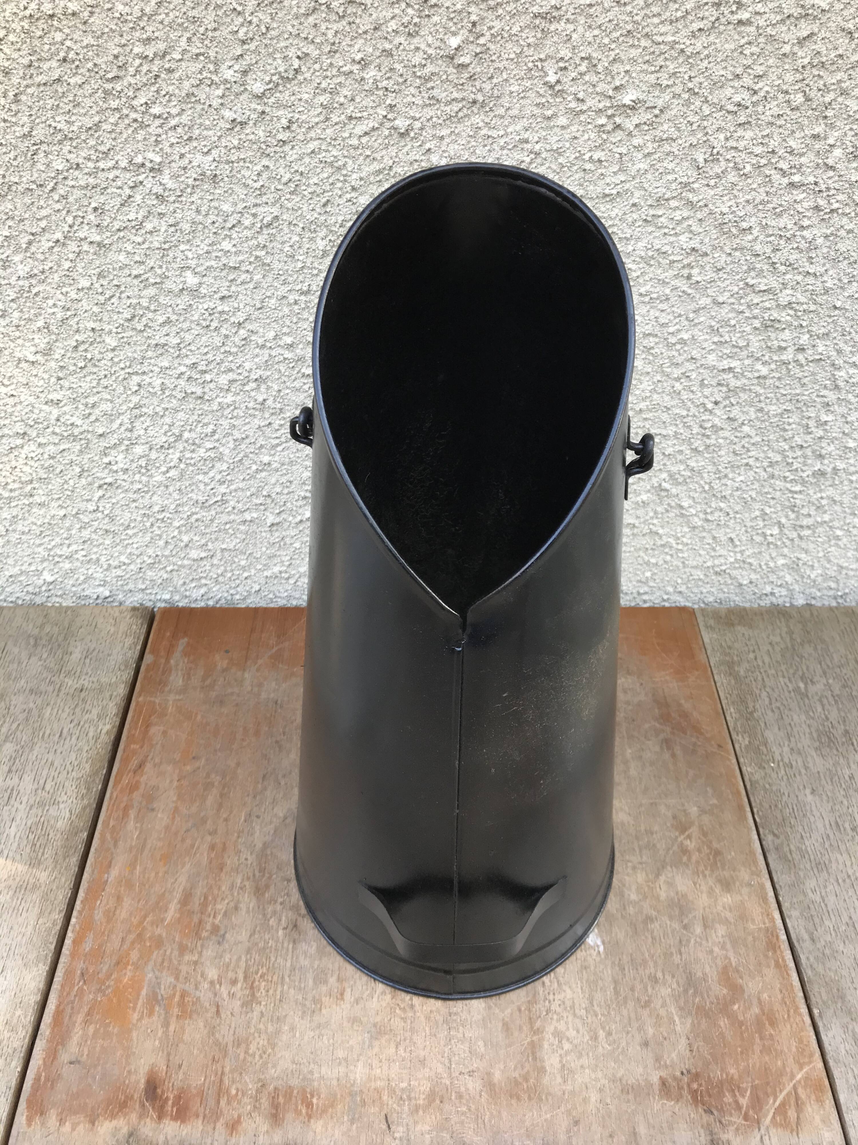 Former coal seau door umbrella black metal - anse vintage