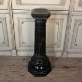 Column in green serpentine marble, circa 1880