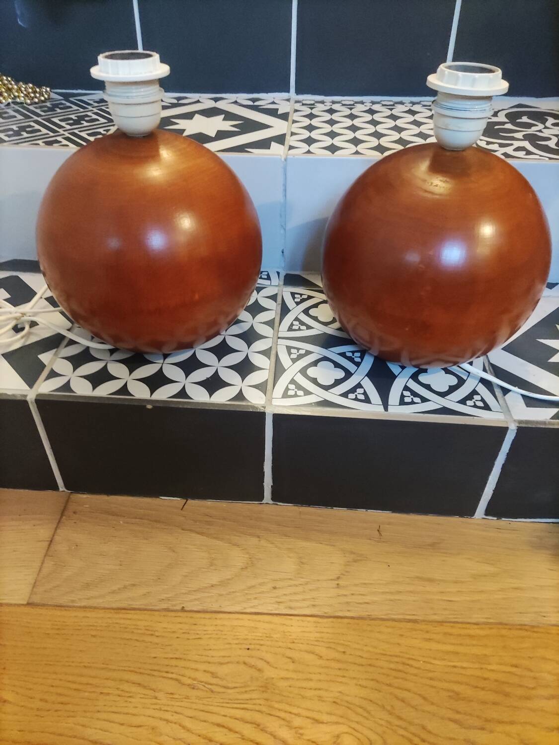 Wooden ball lamp base made in Italy