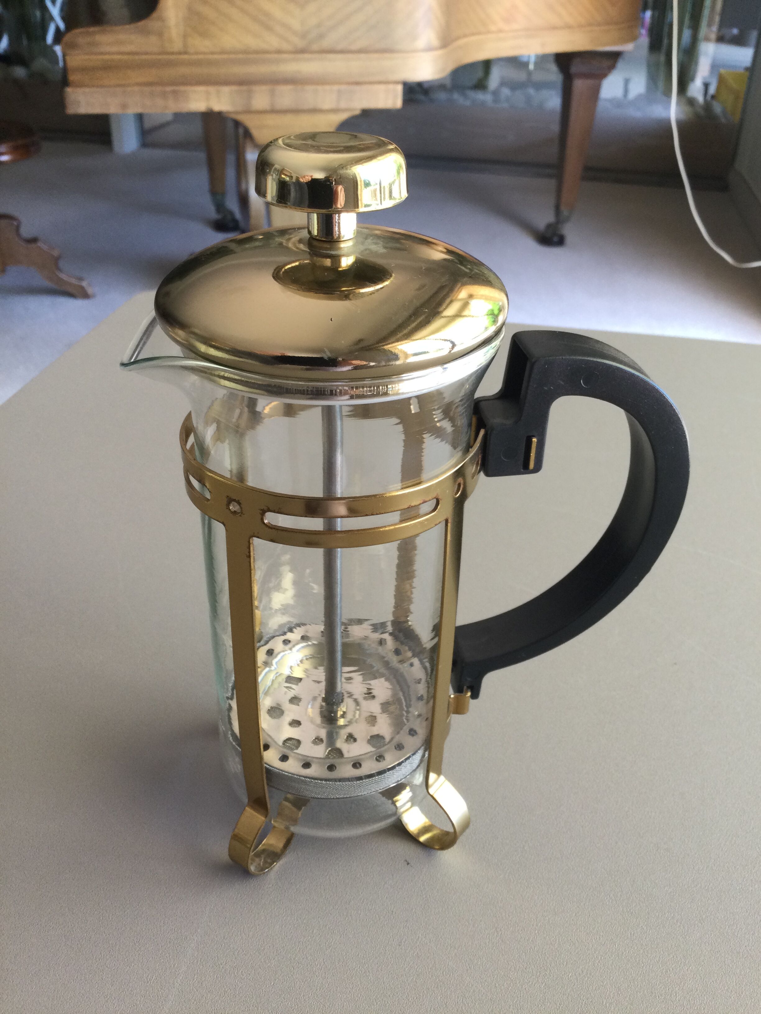 small bodum coffee maker with piston