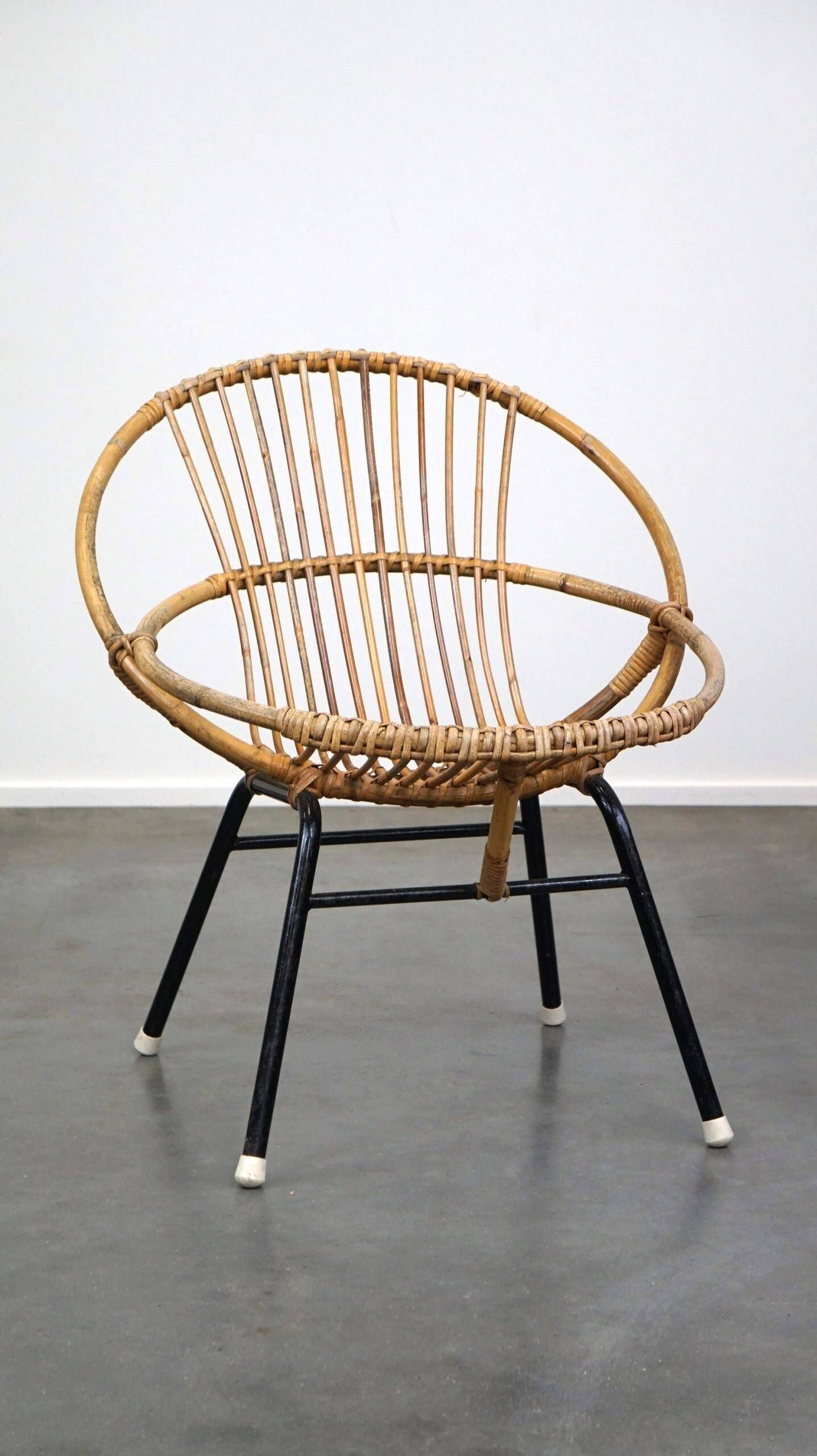 Vintage 1960s rattan Dutch design chair