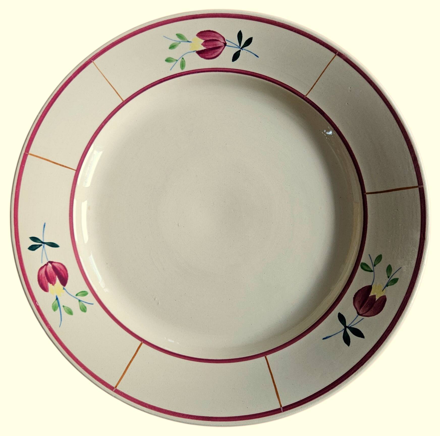 Antique serving platter in gien earthenware.