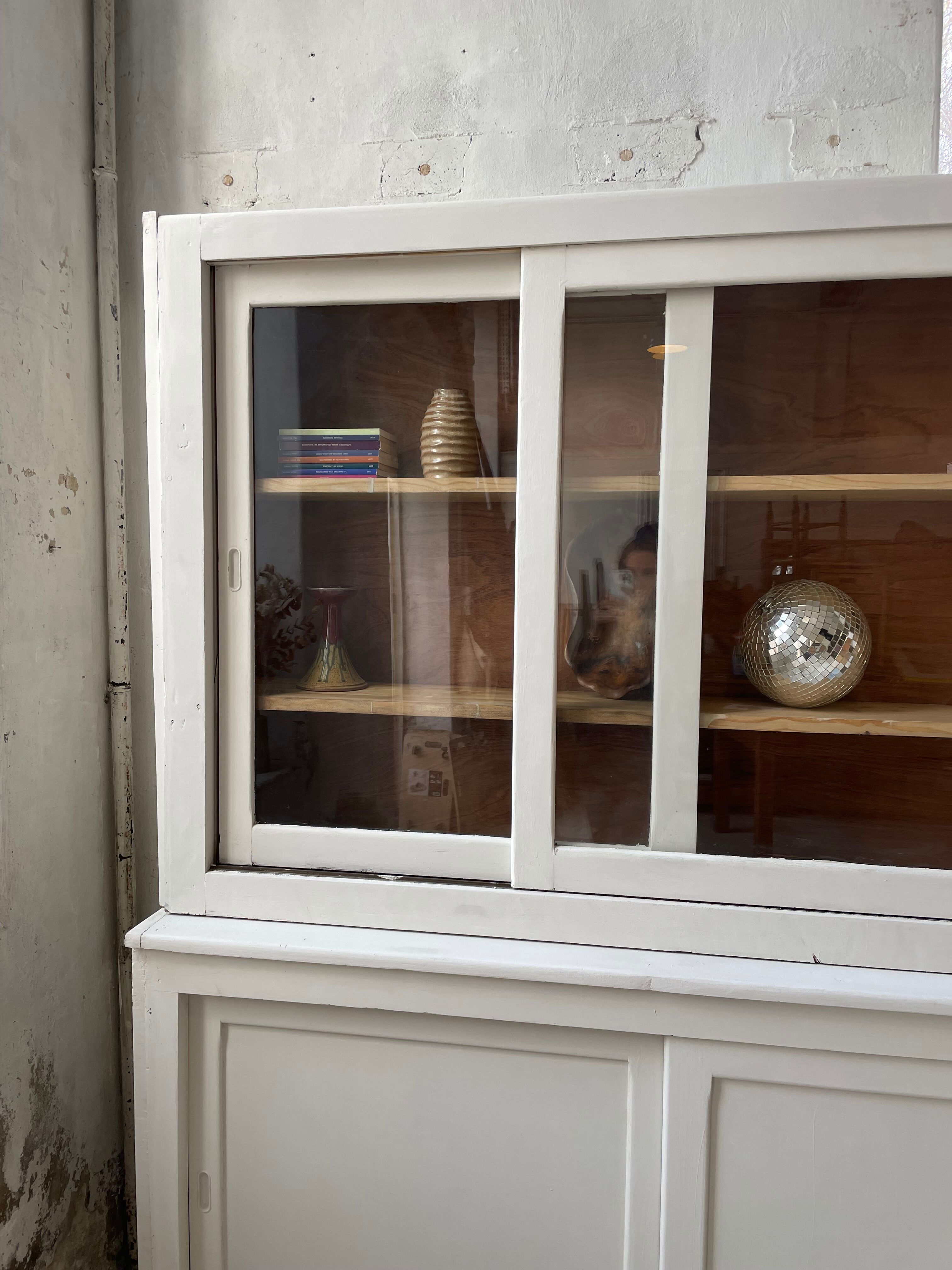 Library showcase ivory white sliding doors