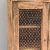 Wooden mesh linen cupboard