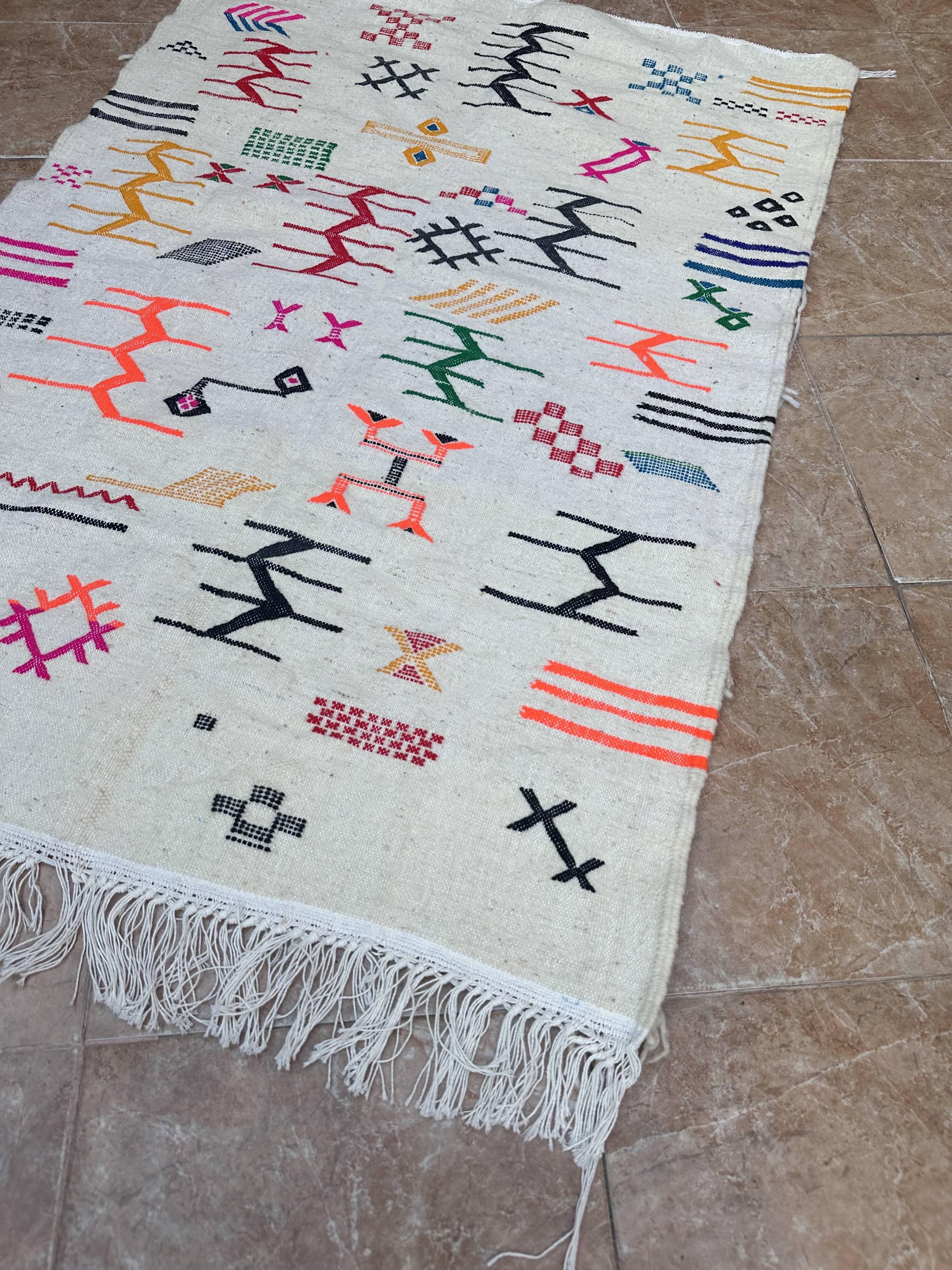 Moroccan Berber rug in hand-woven wool