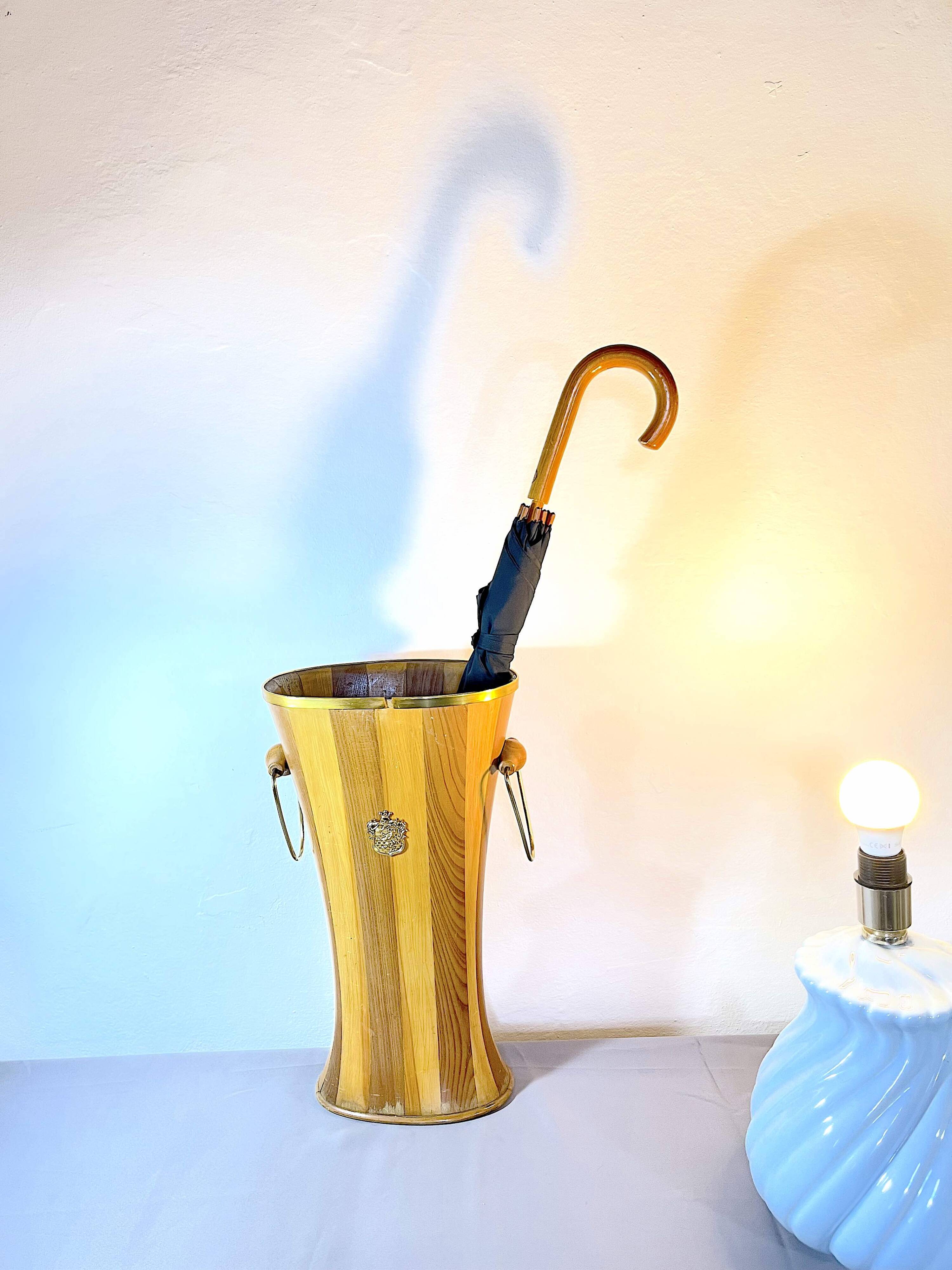 Cane or umbrella holder in varnished wood, brass, with coat of arms, Italy 1950