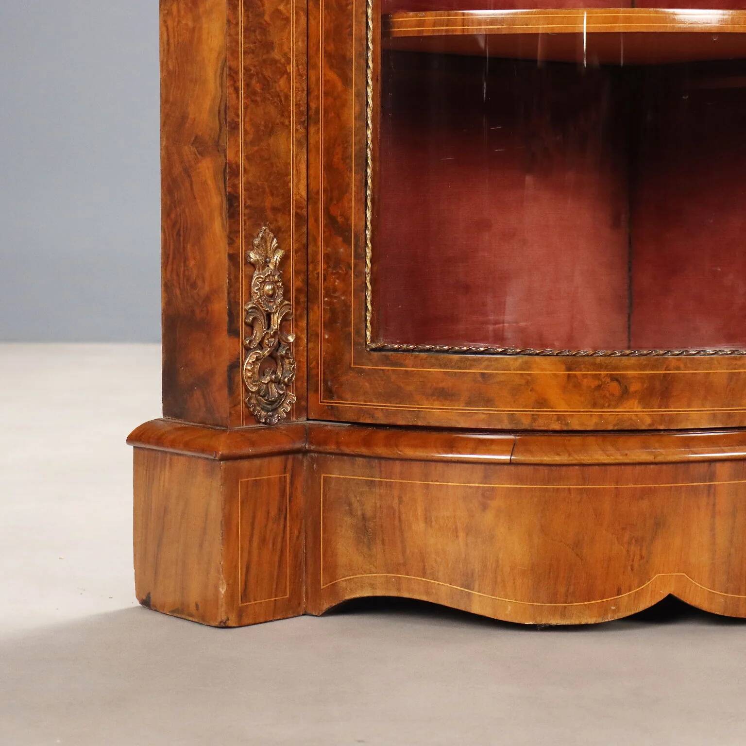 Antique walnut burl cabinet with inlays, United Kingdom, 19th century.