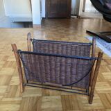 Magazine rack or log holder in wood and wicker