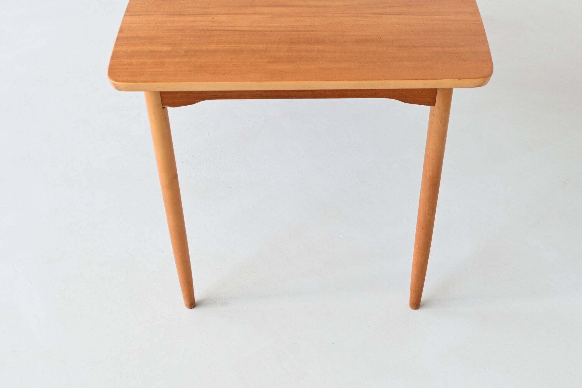 Hans Wegner drop-leaf dining table in beach and teak Denmark 1950