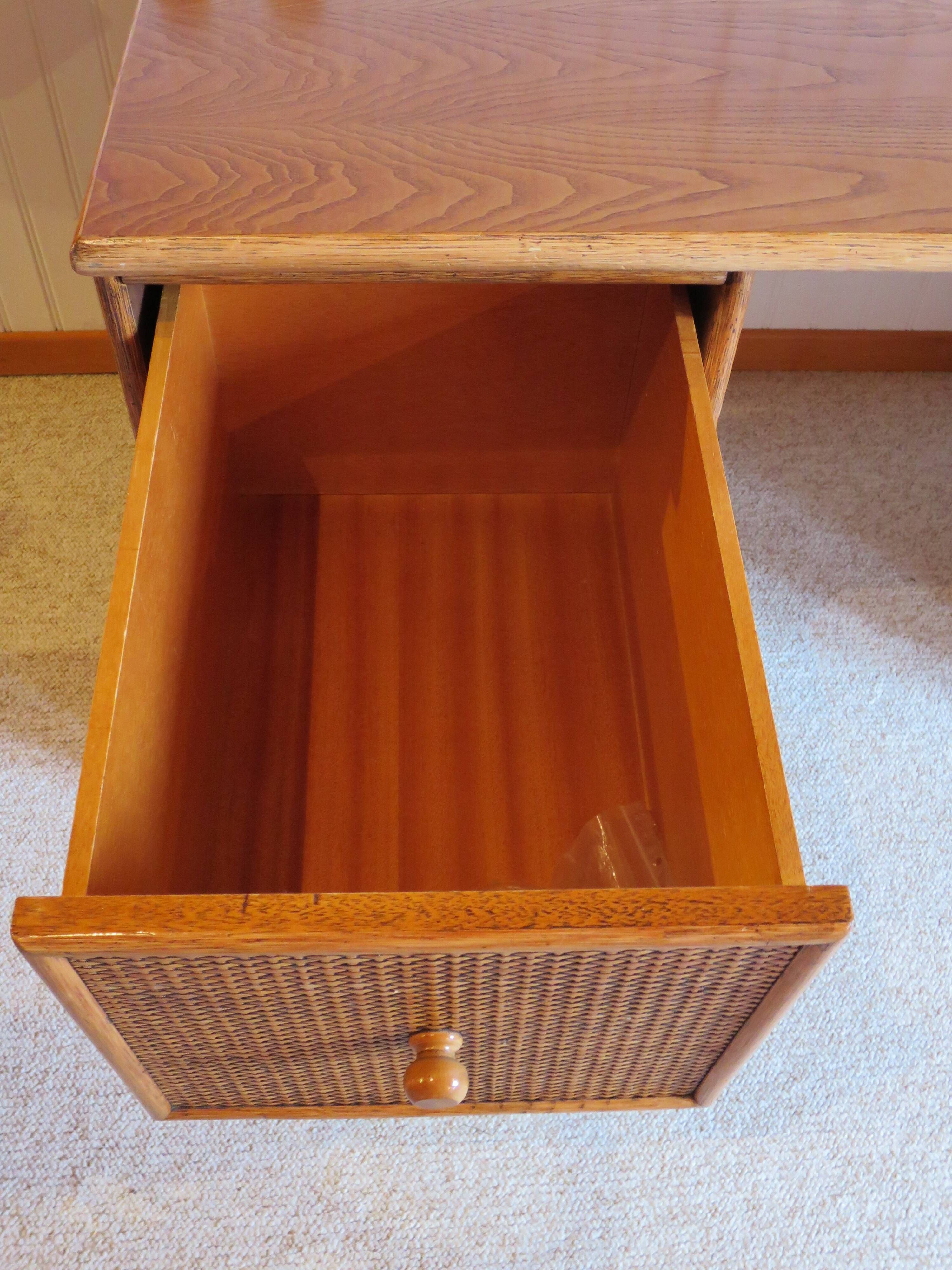 Rare vintage desk Ash and woven rattan - Large top - 6 drawers - Functional desk