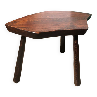 Petite table d’appoint tripode