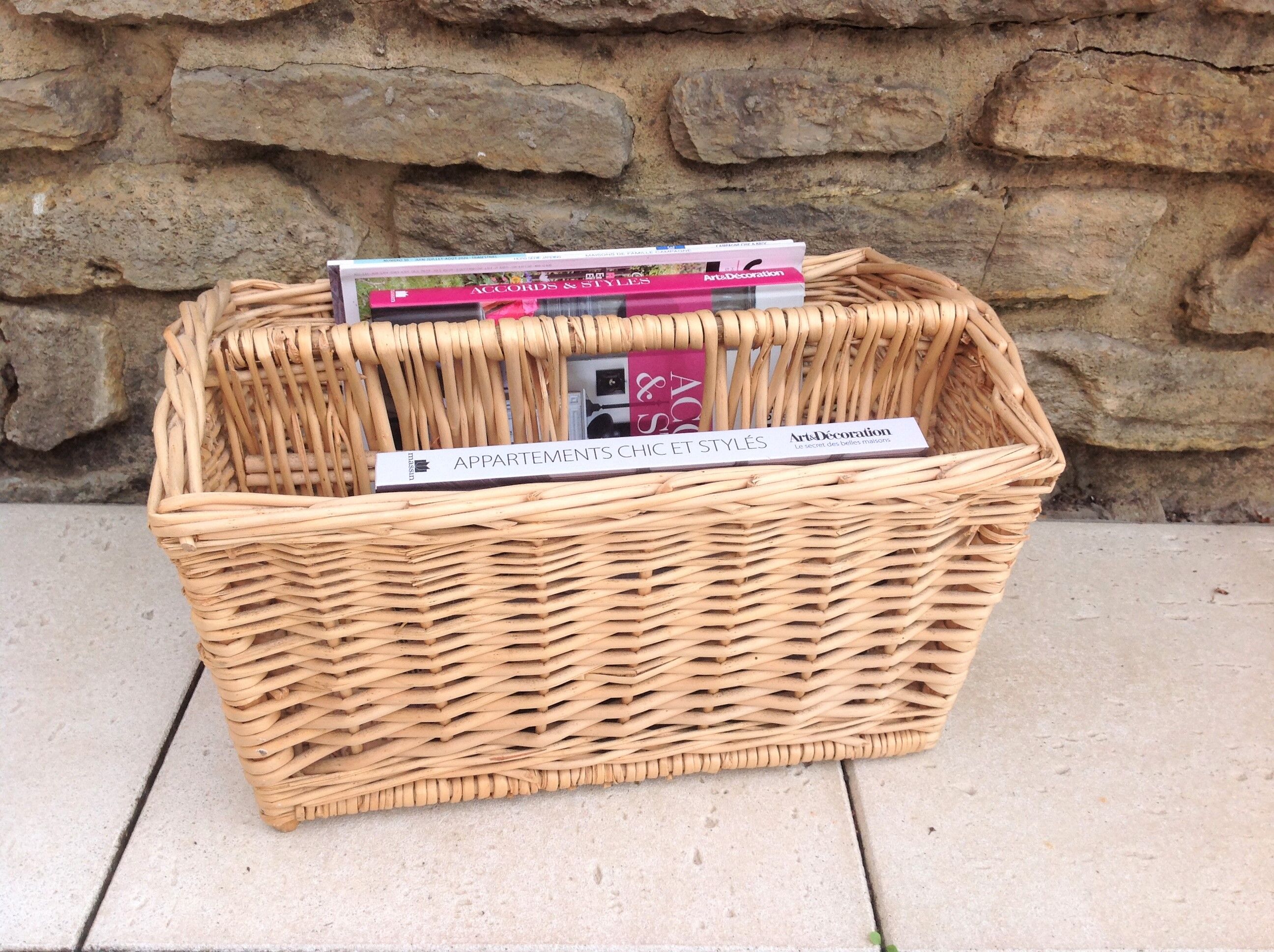Wicker magazine holder / vintage 60s-70s