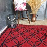 Tapis roumain en laine tissée à la main en rouge et noir 210x163cm