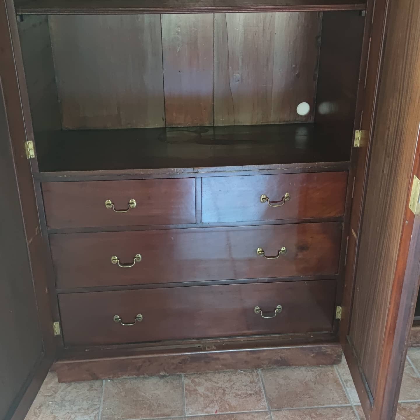 Late 19th century mahogany English bookcase