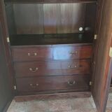 English mahogany library of the late nineteenth century