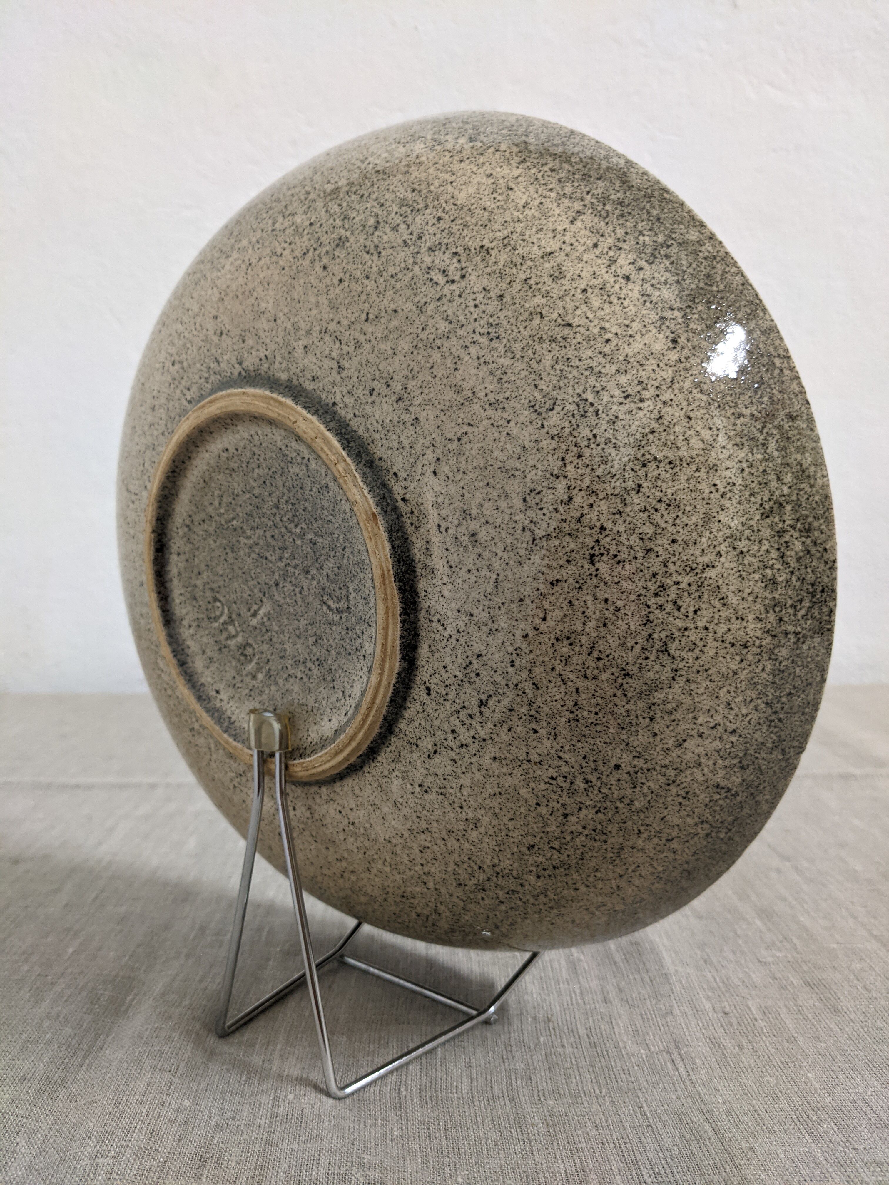 Hollow earthenware dish signed Gehel 50s/60s