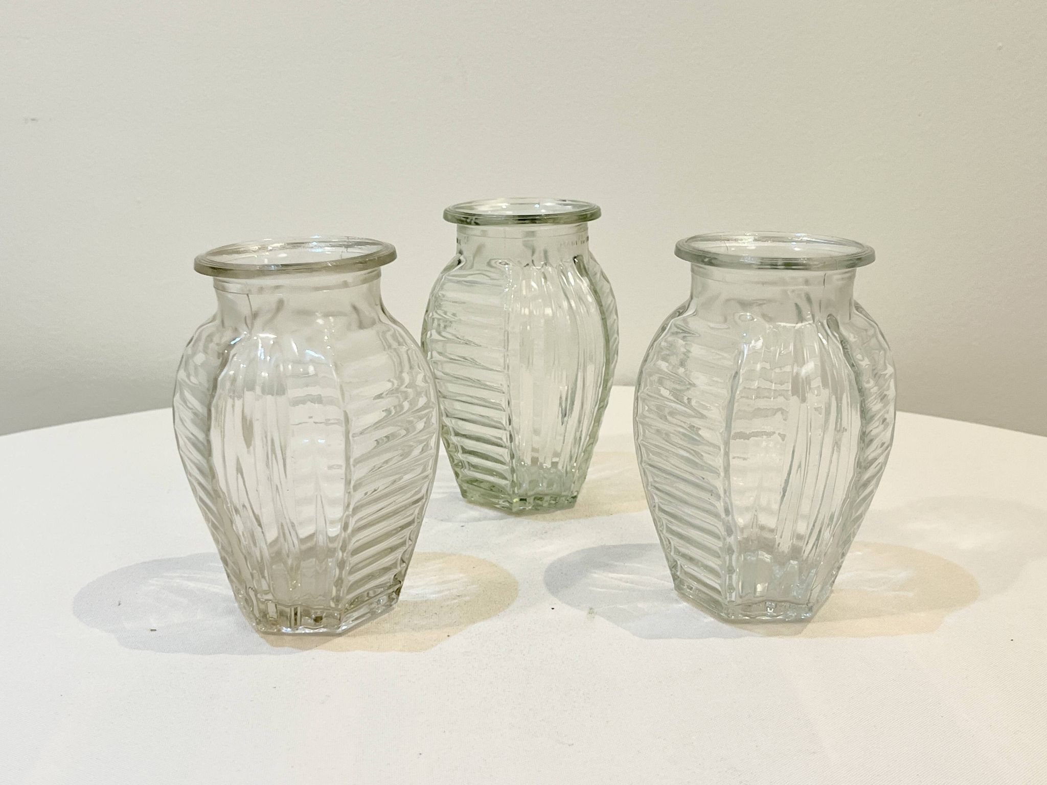 Vase à jacinthe en verre motif géométrique Art Déco 1930