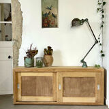 Sliding door buffet