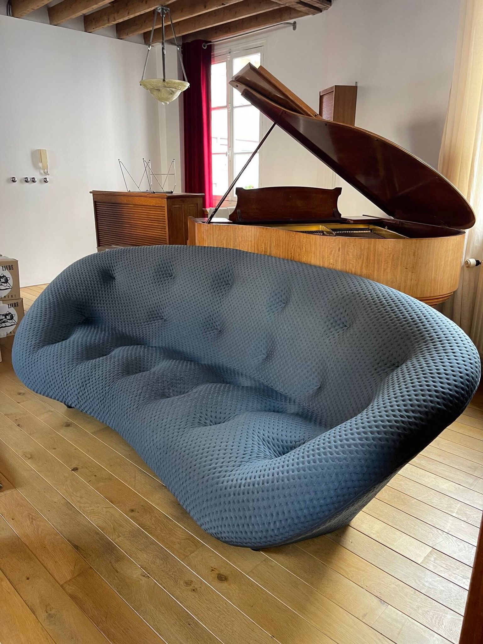 Very large Ploum sofa, 3 seats, high back, anthracite gray, Ligne Roset