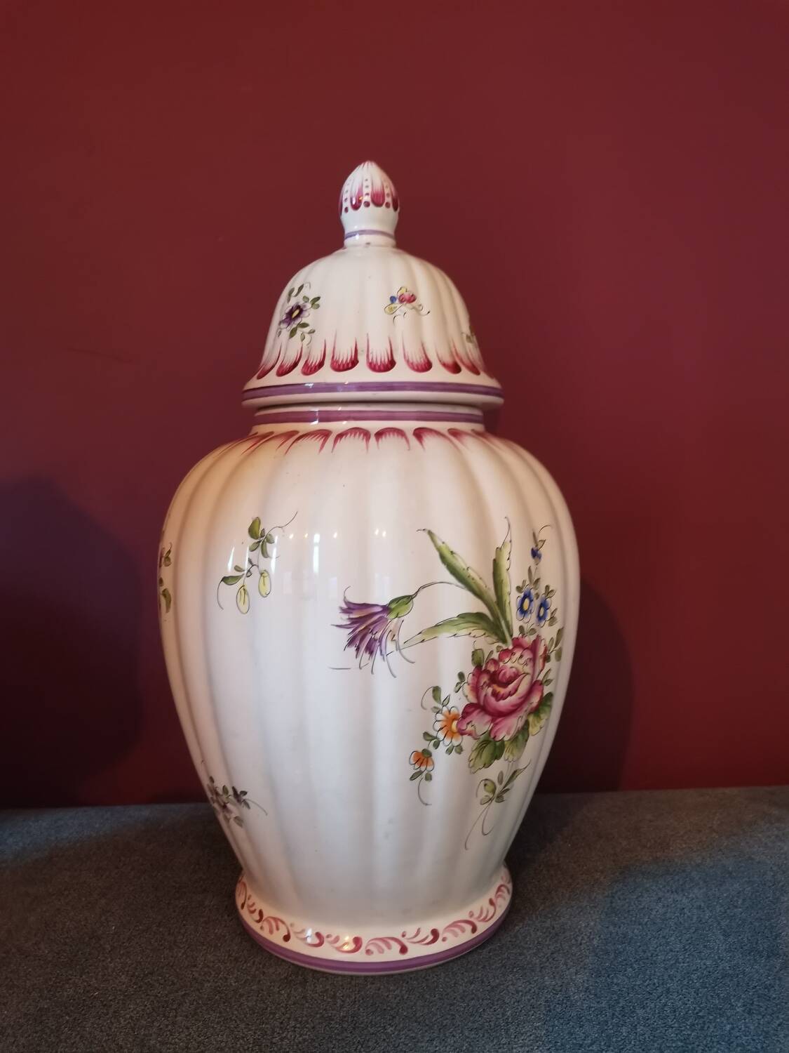 Clamecy flower apothecary pot
