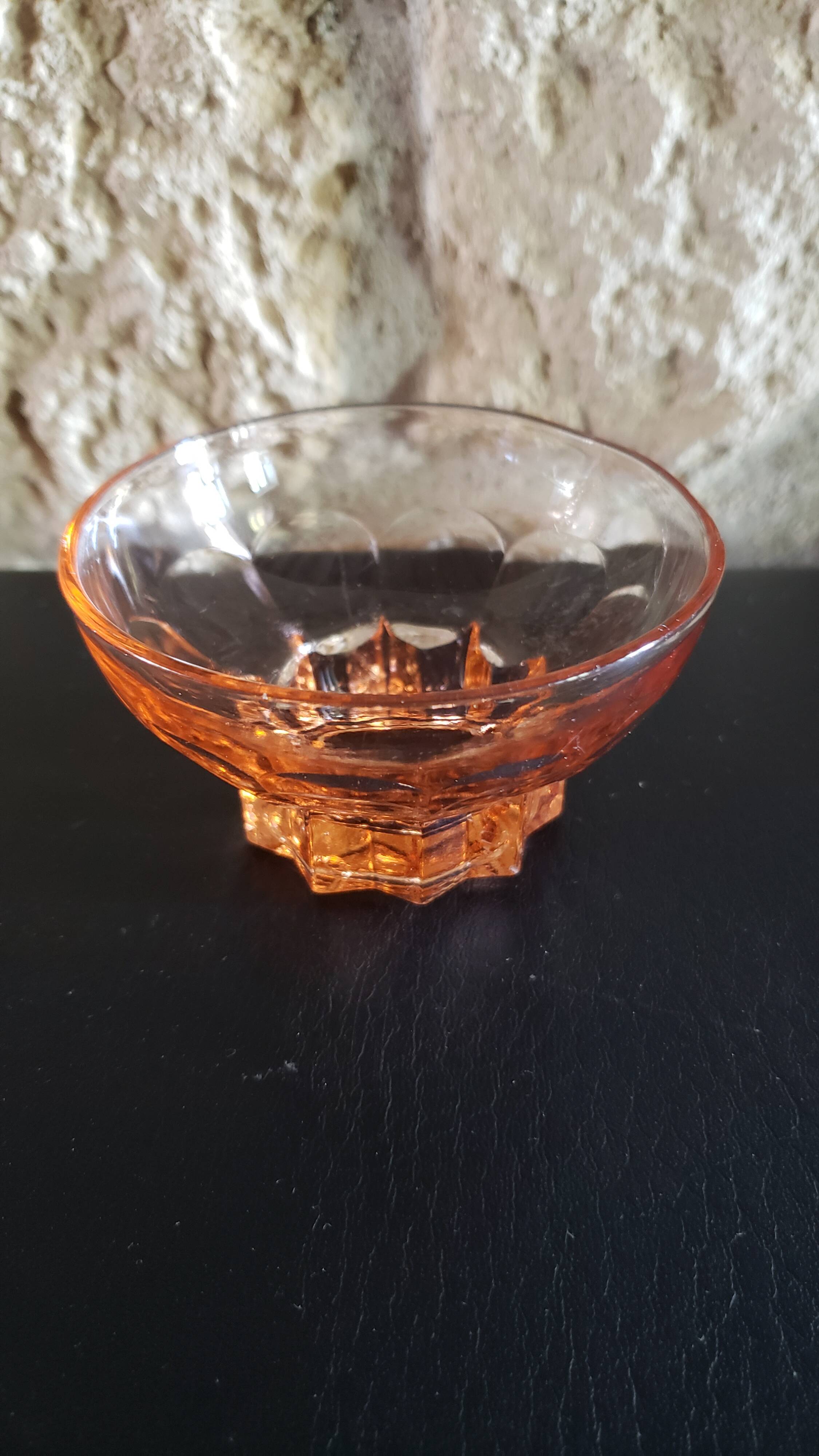 6 pink glass cups with star base