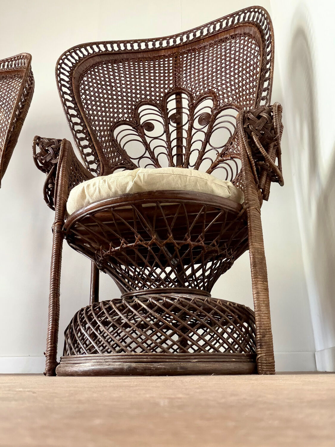 Pomare Peacock Armchair -