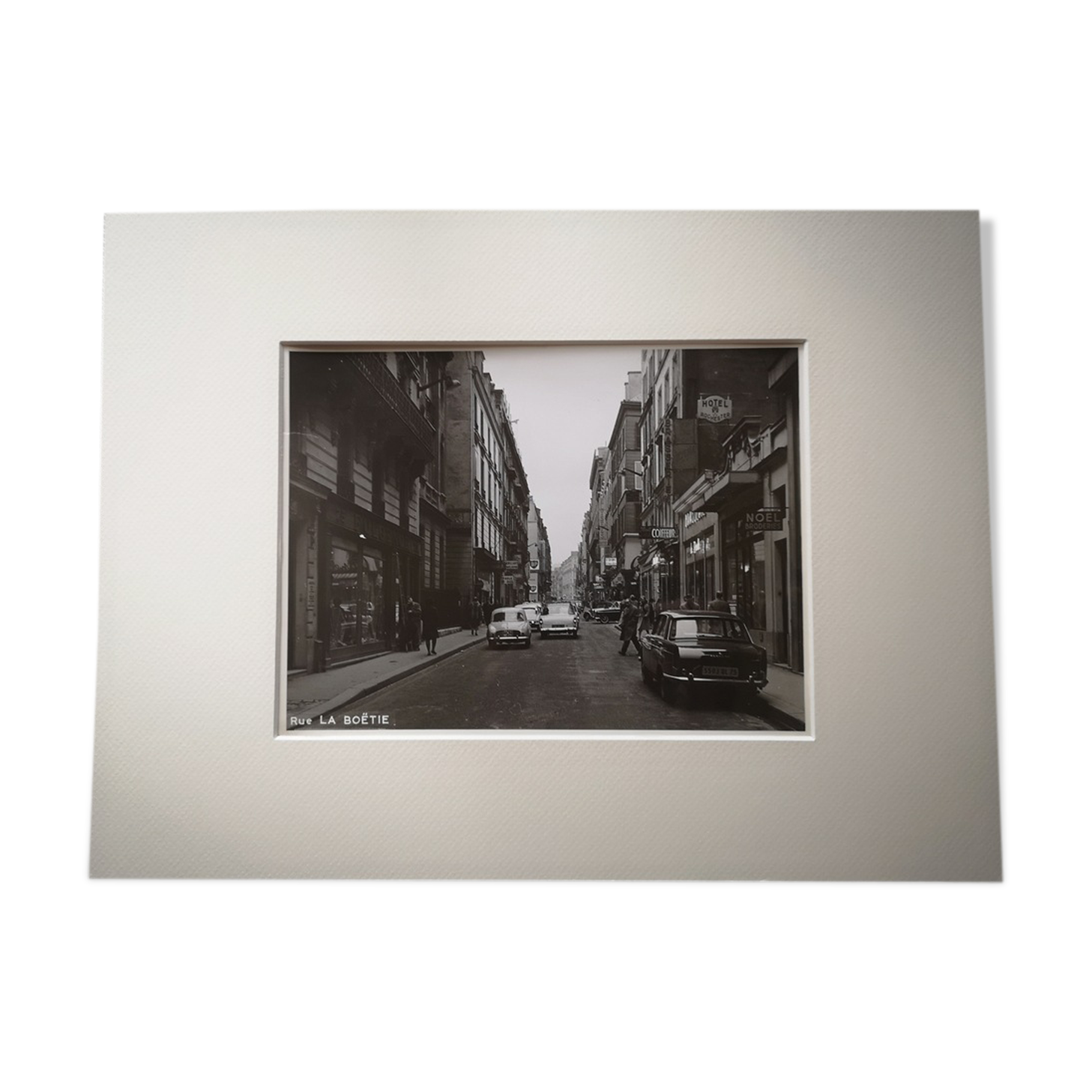 Photograph 18x24cm - Black and white silver print - Paris - Rue de la Boétie - 1950s-1960s