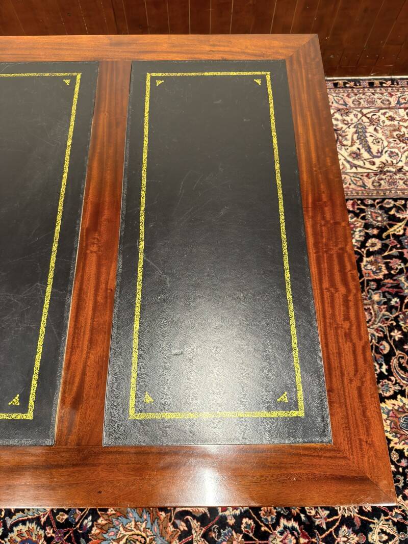 Large English Chesterfield Desk Partnerdesk