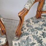 Paire de fauteuils style Louis XV Cabriolet ancien