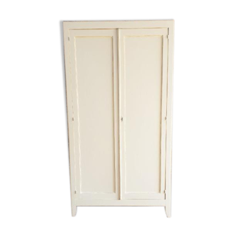 Vintage parisian wardrobe