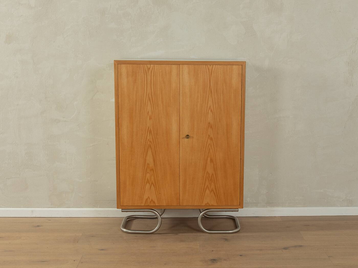 50s Dresser in Bauhaus Design