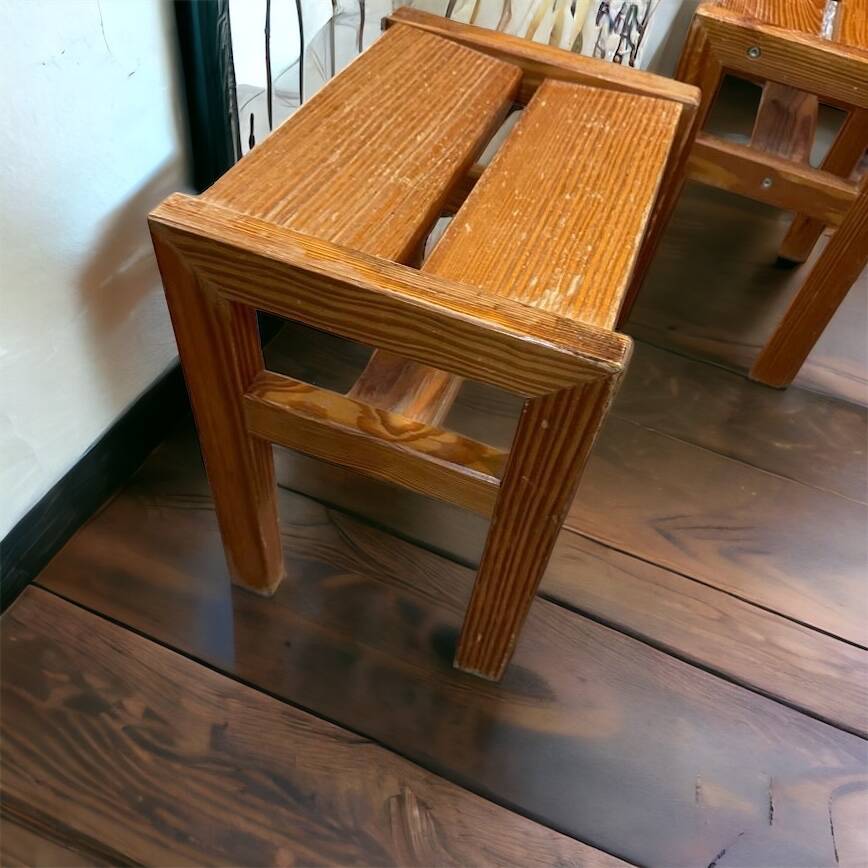 Série de 4 tabourets André Sornay