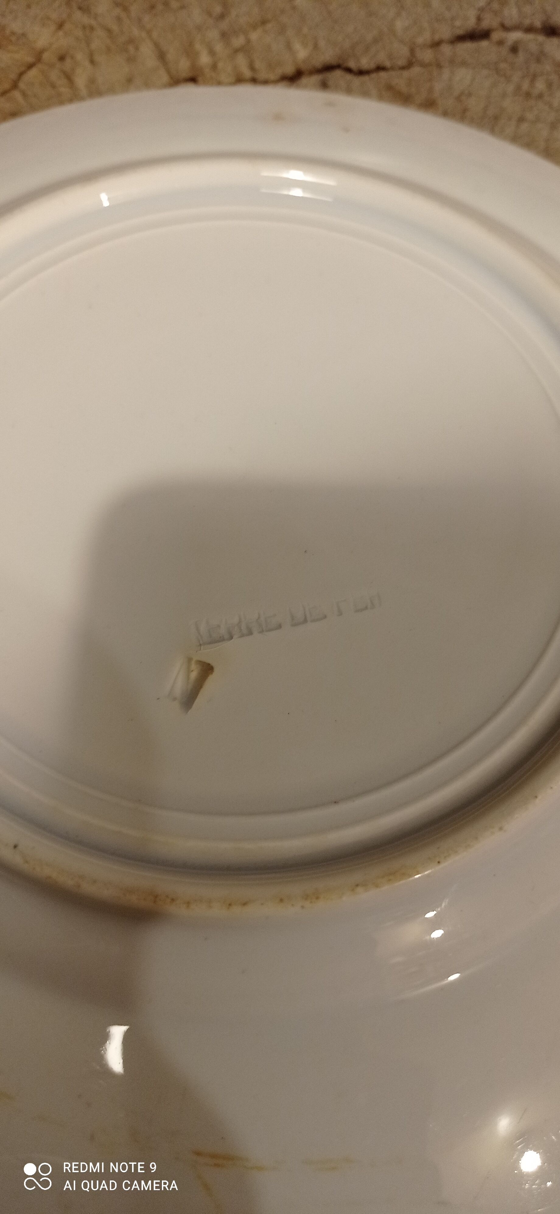 Lot plates iron earth