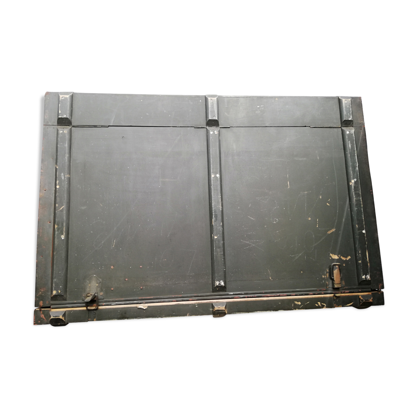 Trunk for nautical charts