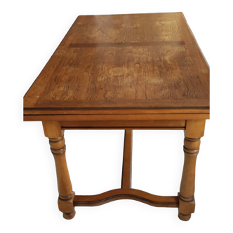 Dining room table