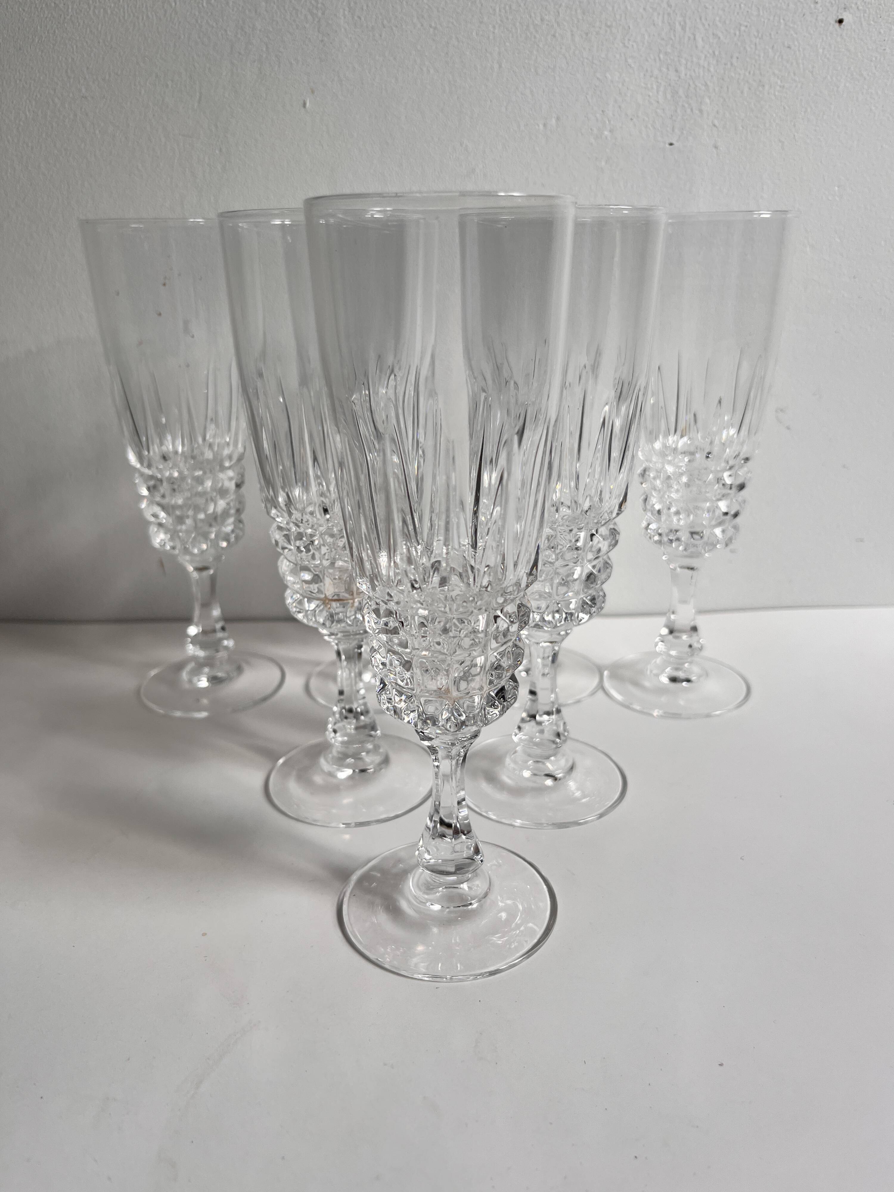 7 crystal champagne flutes