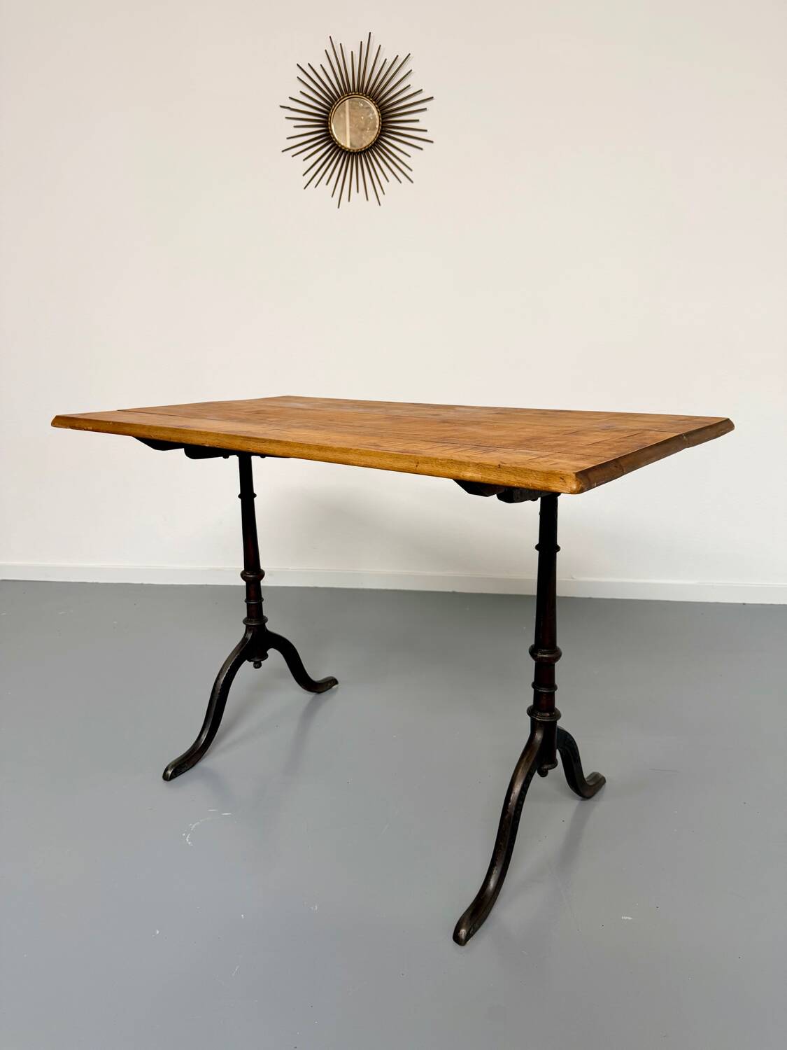 Ancienne table bistrot  Horgen Glarus en bois et fonte début XX eme