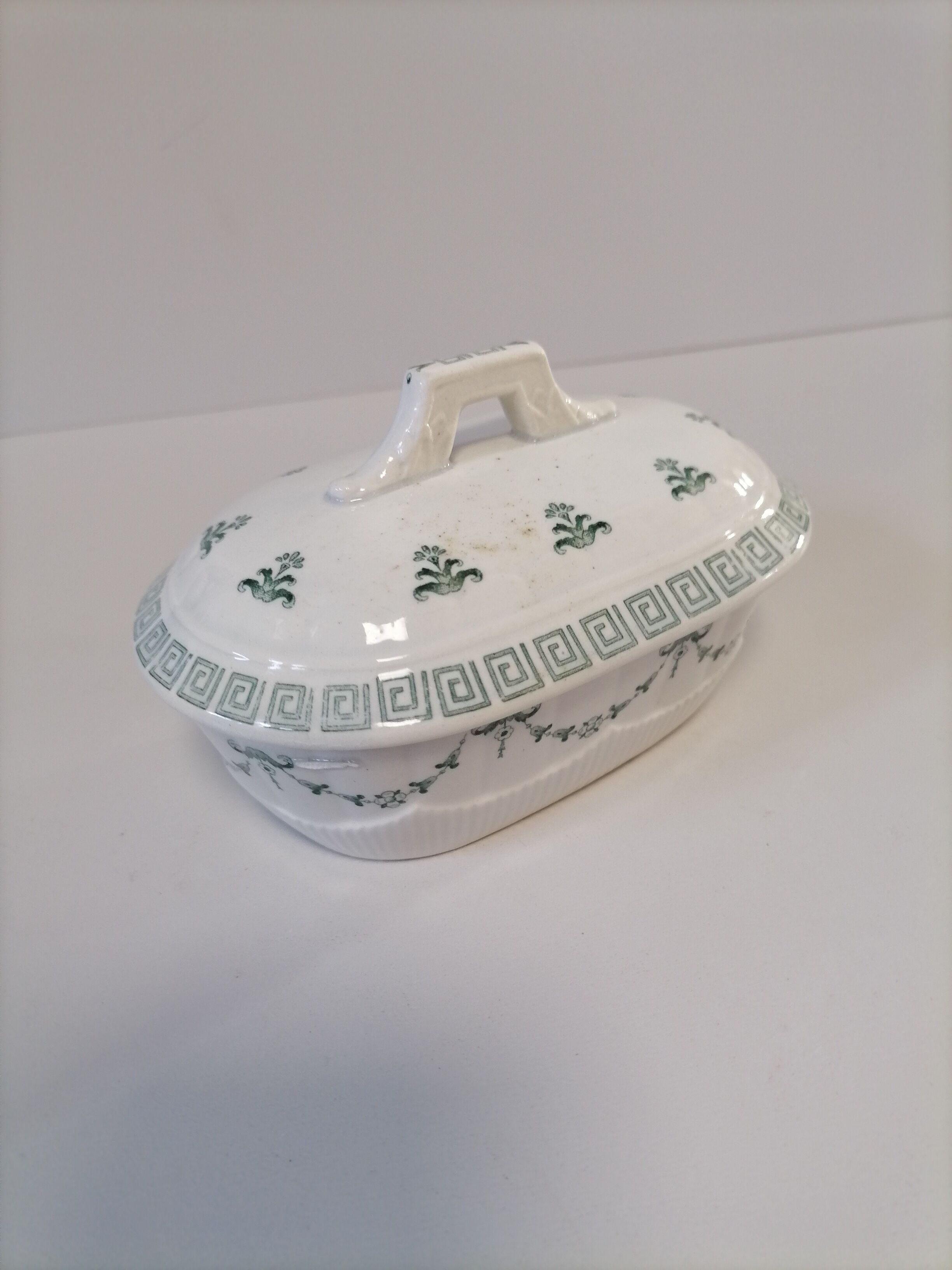 ceramic soap holder