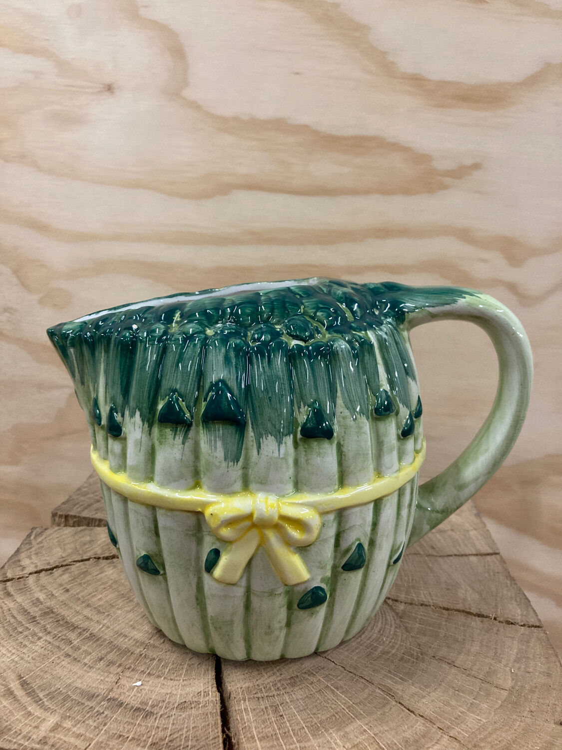Ceramic asparagus slushy pitcher