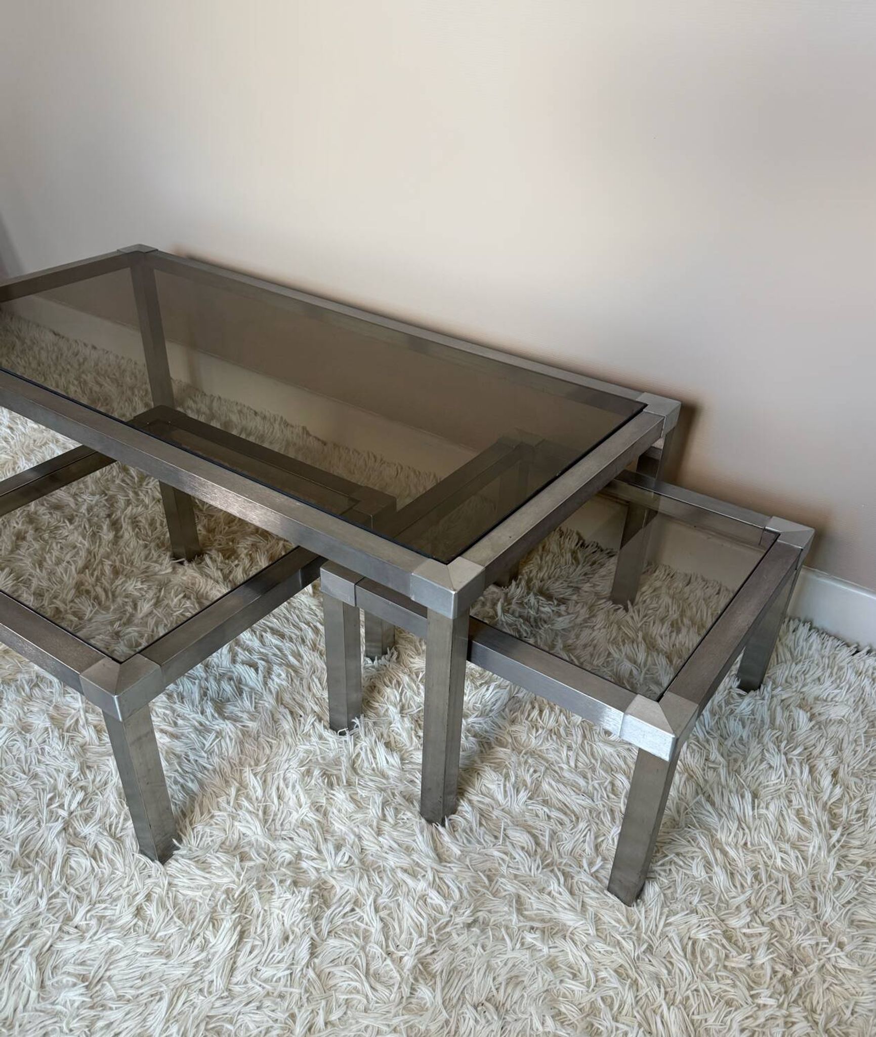 Table basse acier brossé design années 70 et gigognes