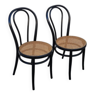 Paire de Chaises de bistrot Thonet N°18 en cannage ancienne