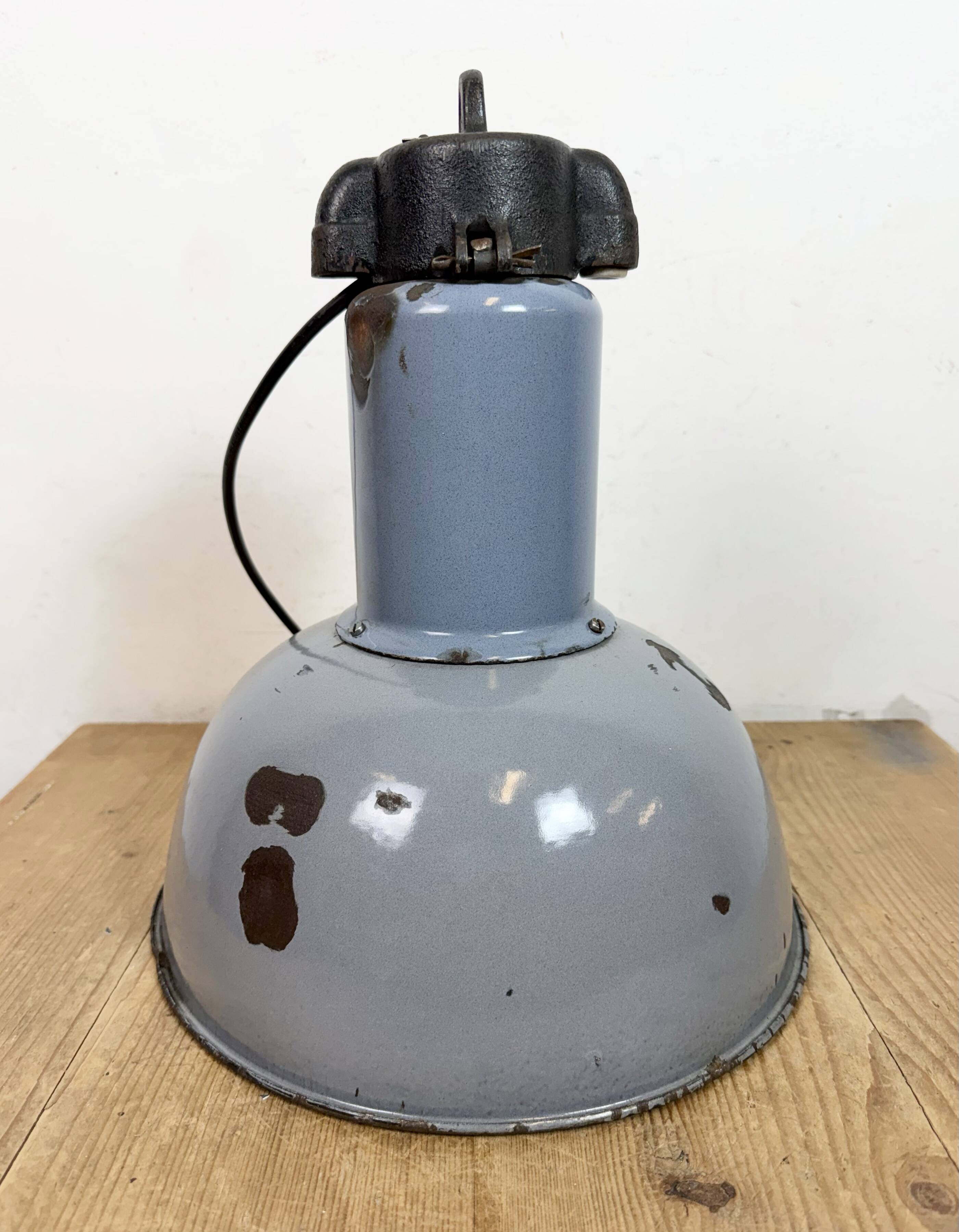 Industrial Grey Enamel Bauhaus Pendant Lamp, 1930s