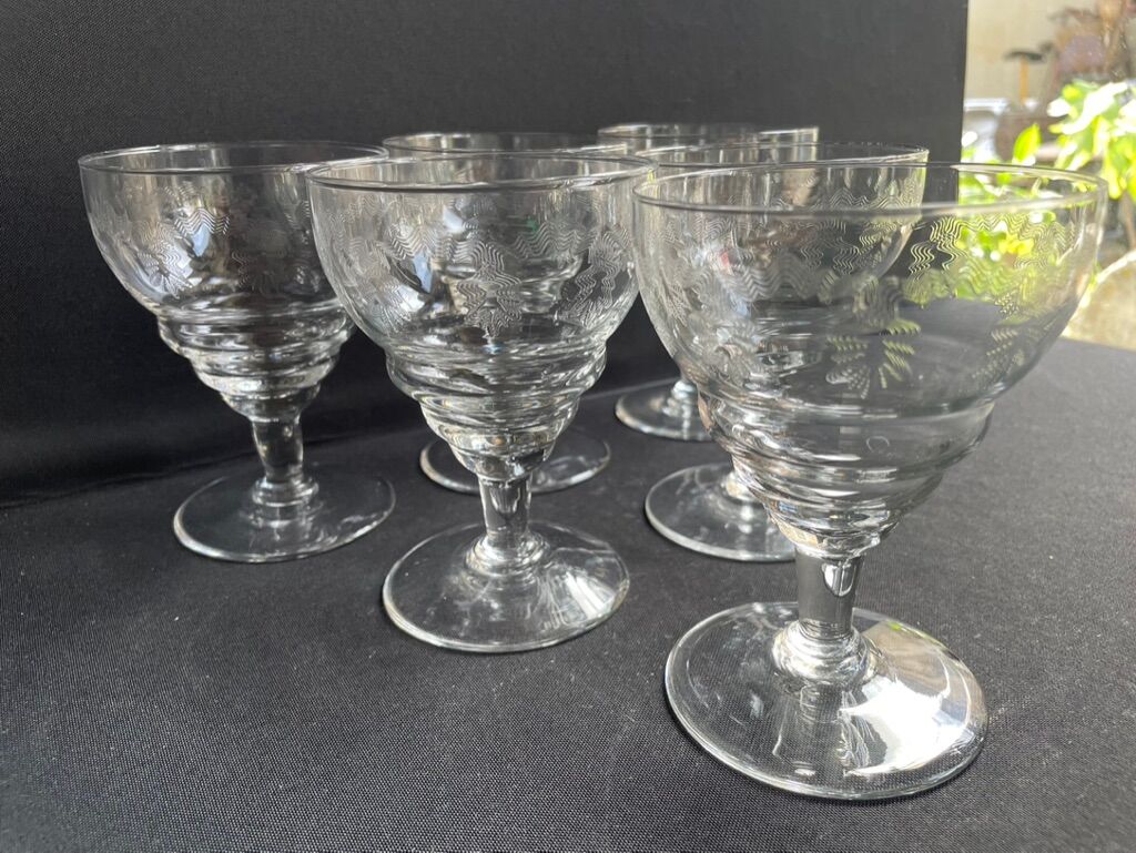6 water glasses – guilloche blown crystal
