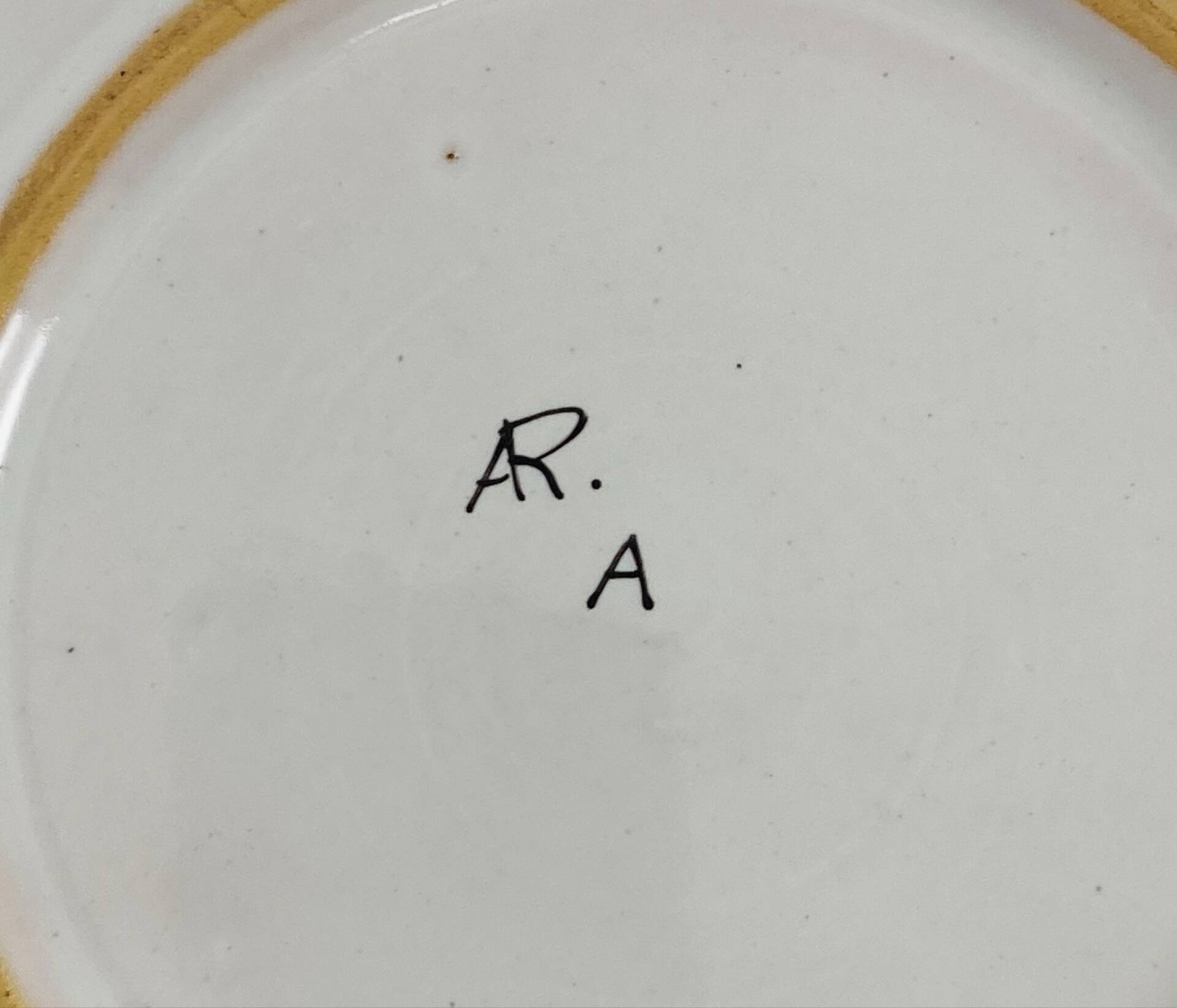 Small plate in earthenware from Angoulême Alfred Renoleau - 1890/1900