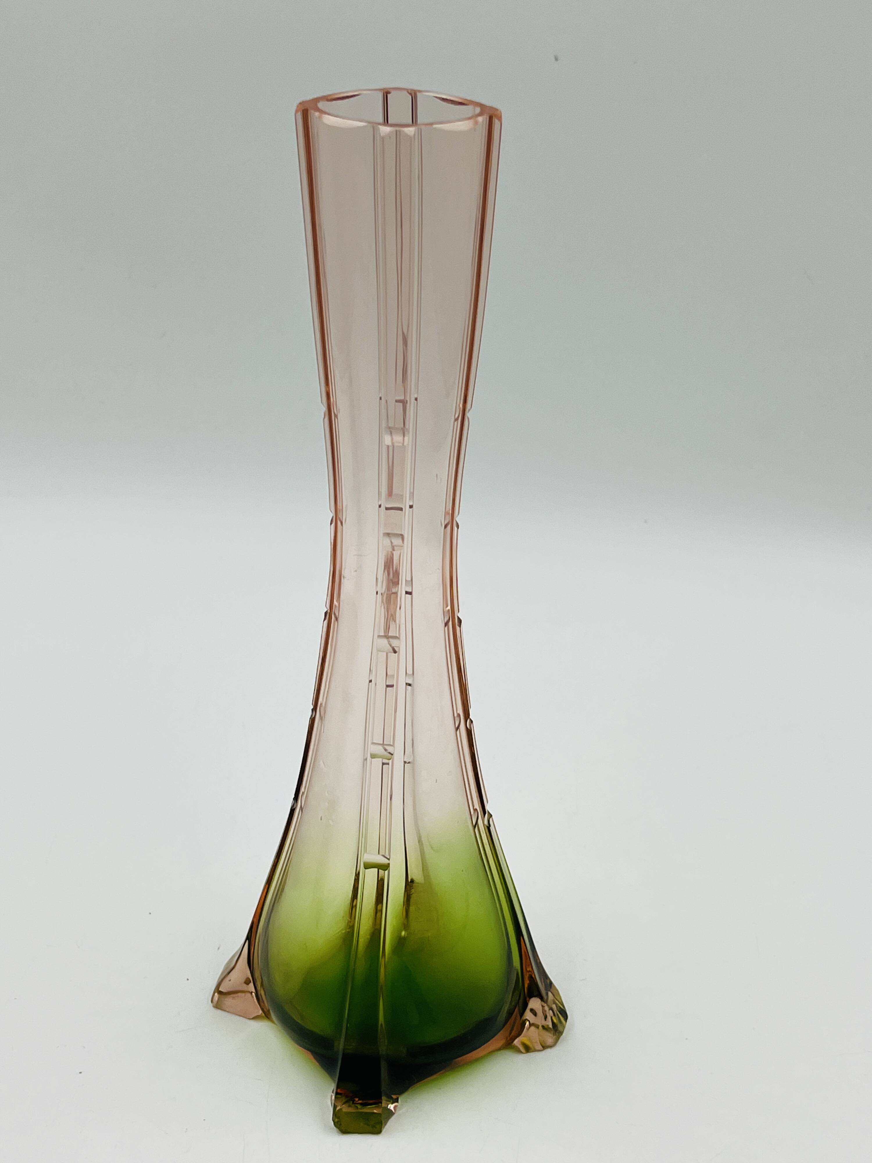 Paire de soliflores vintage en verre rose et vert