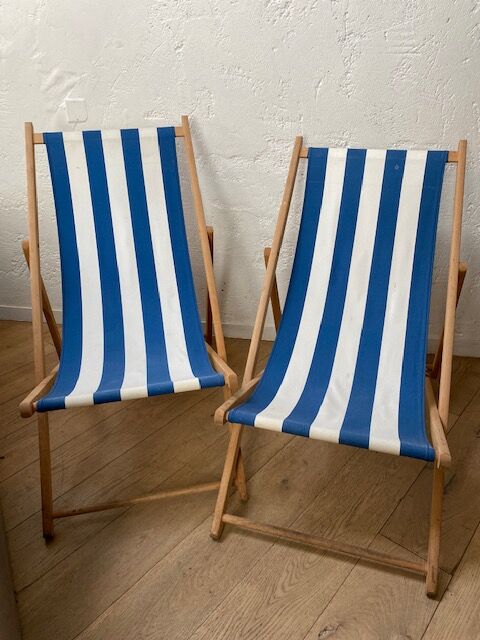 Pair of sunbeds