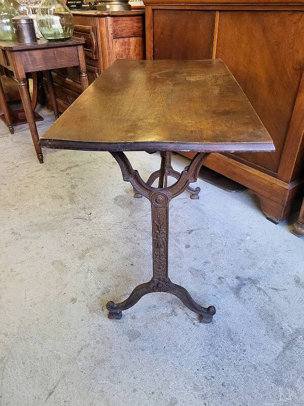 old bistrot table wooden top cast iron leg