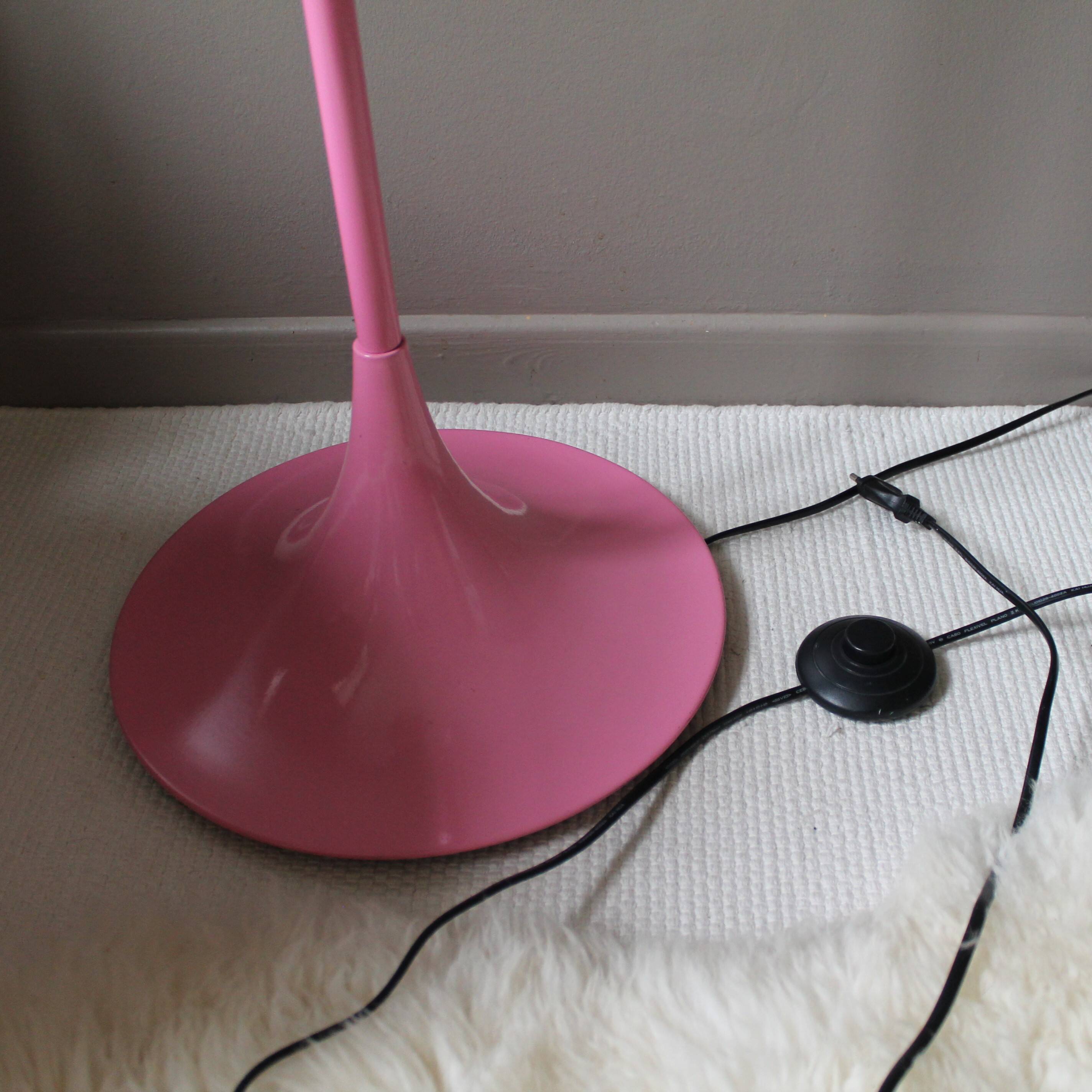 Vintage floor lamp 'intense pink'