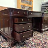 English Chesterfield Desk Partnerdesk